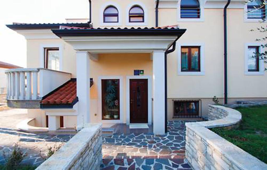 Apartments Villa Teuta Umag Bagian luar foto