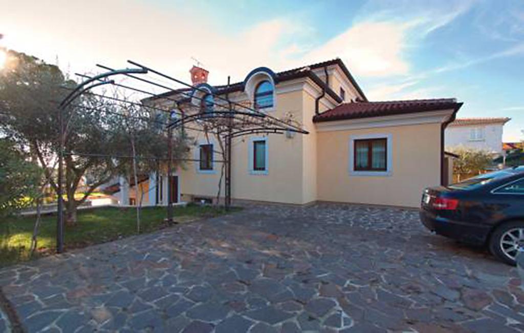 Apartments Villa Teuta Umag Bagian luar foto